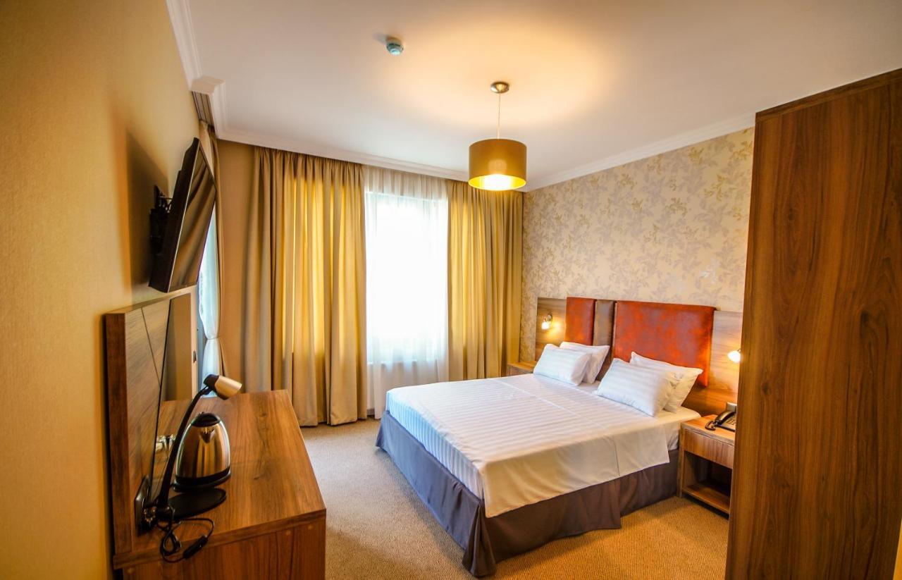 Hotel Montana 크바리아티 외부 사진