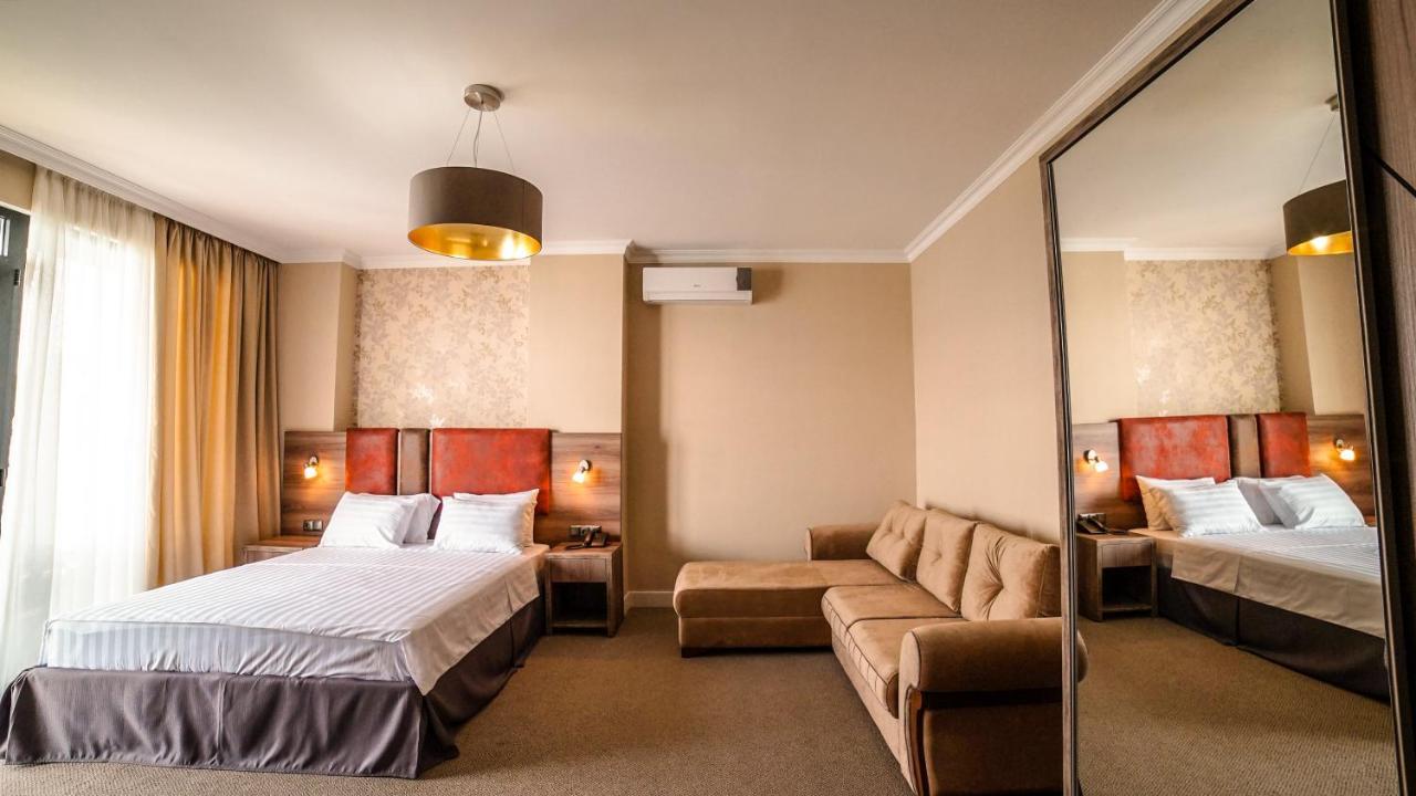 Hotel Montana 크바리아티 외부 사진